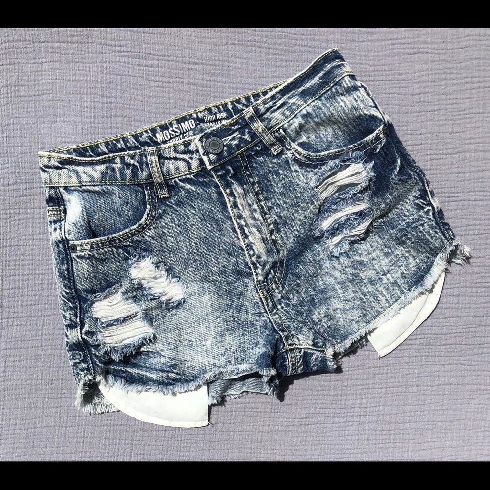 Mossimo high waisted distressed shorts 3